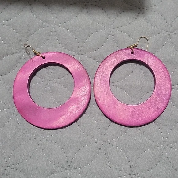 Dress,  cover up (8), purse, and new  ear-rings . Reduced from 25 to $14.00 - Picture 17 of 17